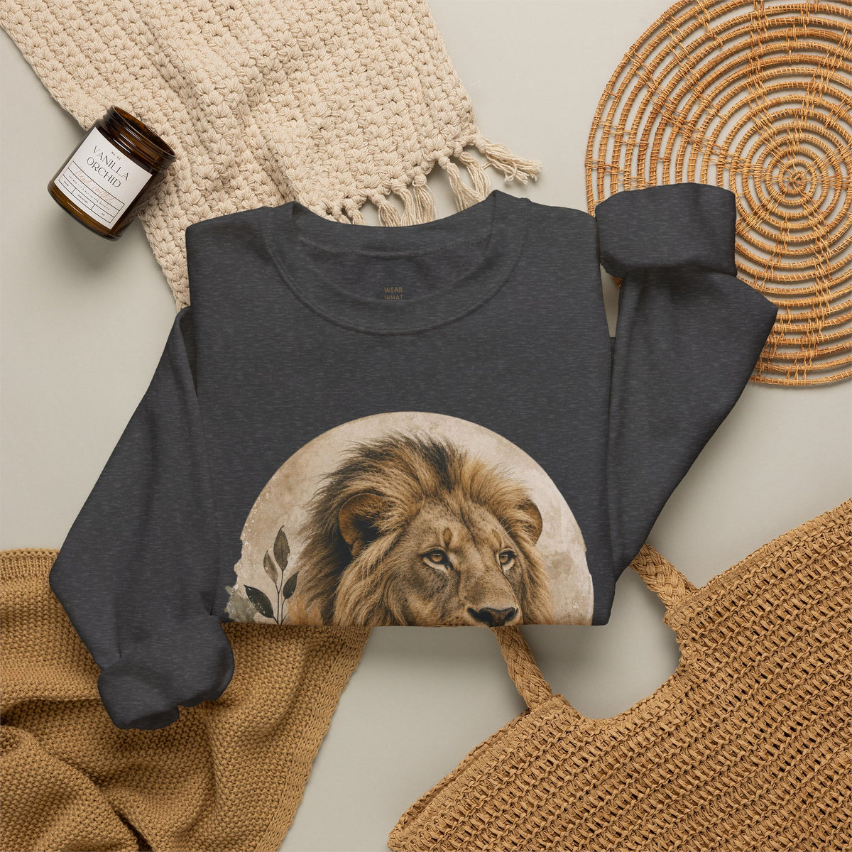 Lion Big Cats Crewneck Sweatshirt – Majestic Wildlife Graphic in Charcoal